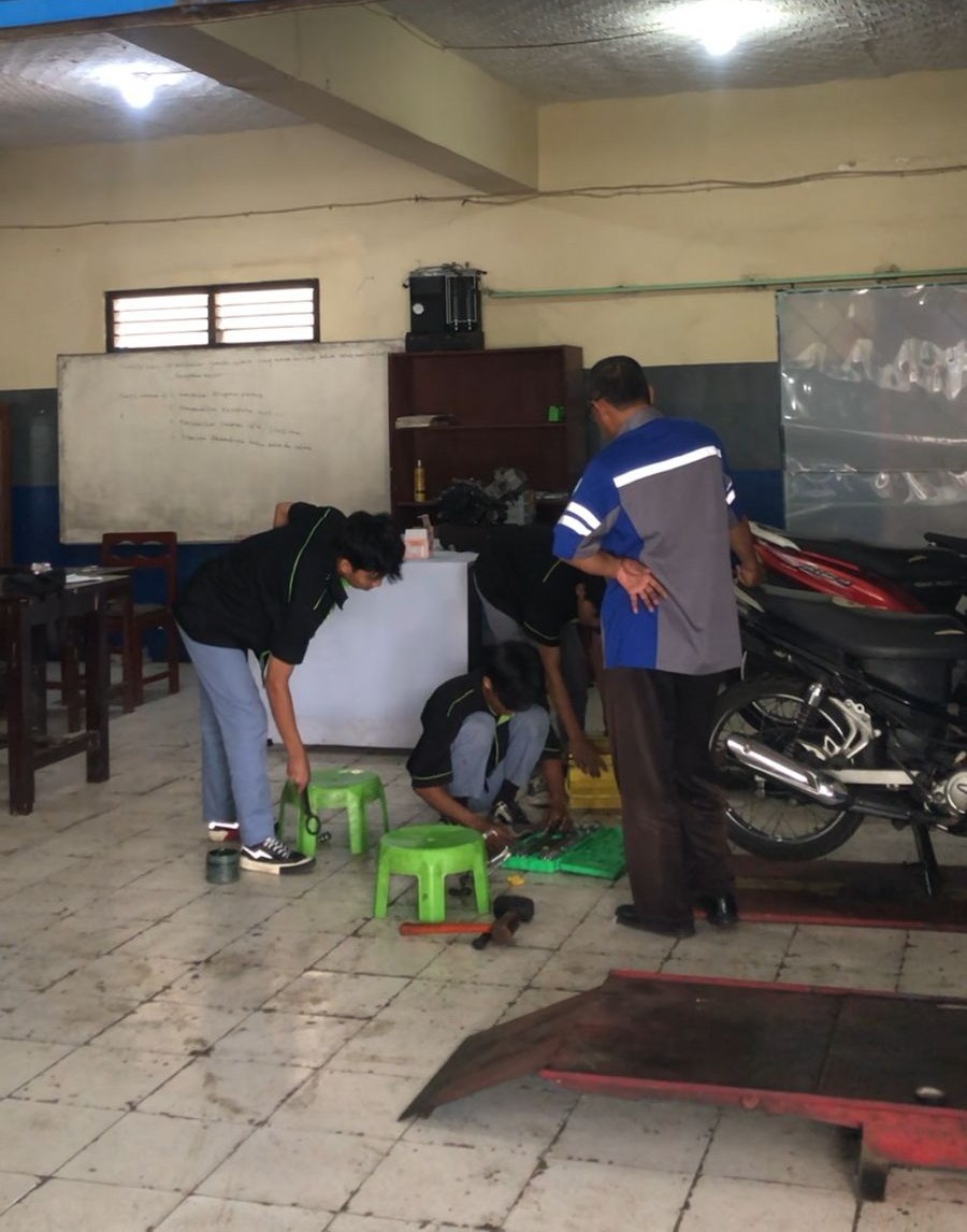 Teknik Sepeda Motor (TSM)